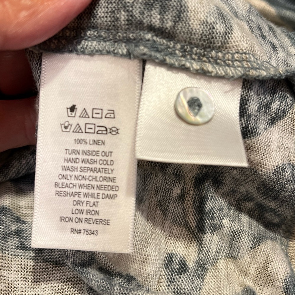 Nicole Miller Camo 3/4 Sleeve 100% Linen Shirt Sz S - Picture 2 of 5